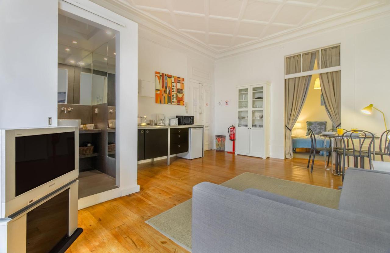 Chiado Balcony Apartment Lisbona Esterno foto