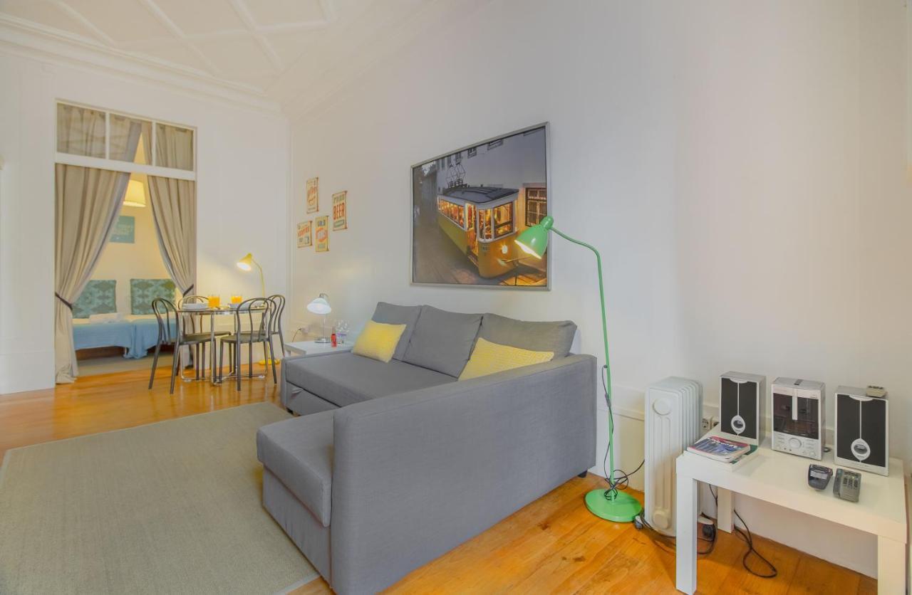 Chiado Balcony Apartment Lisbona Esterno foto